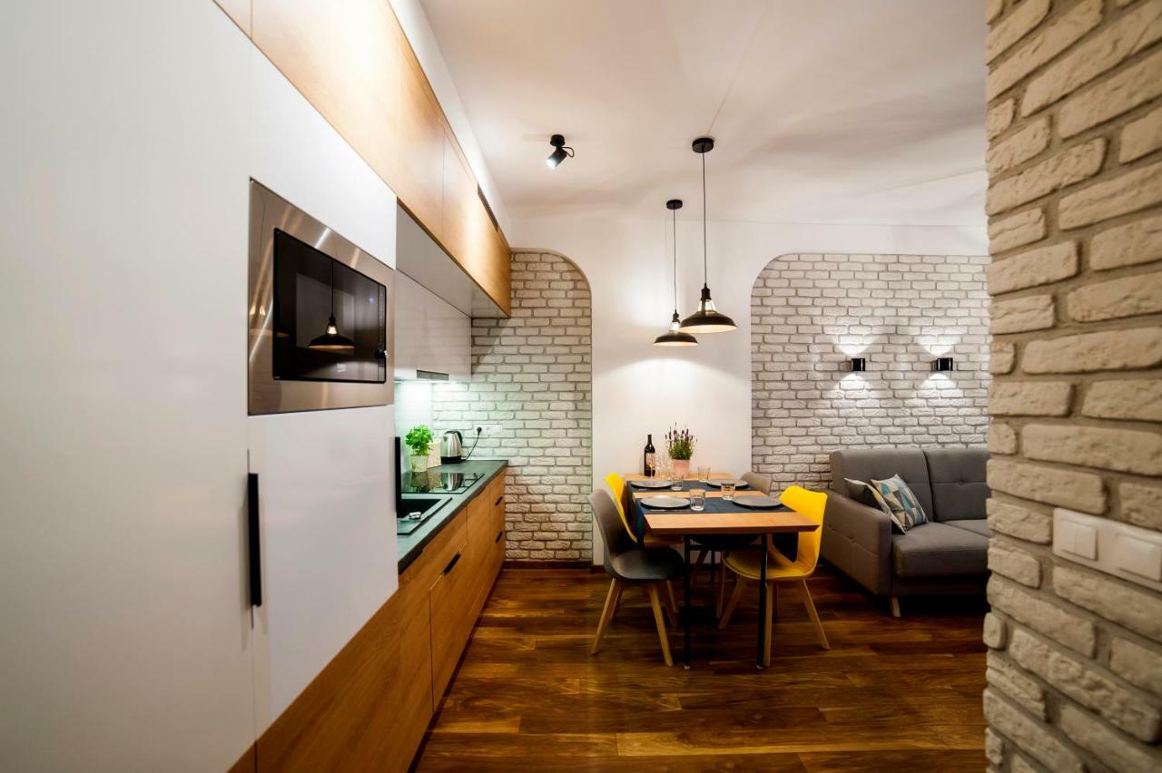 Urban Apart Uniejow Lägenhet Exteriör bild